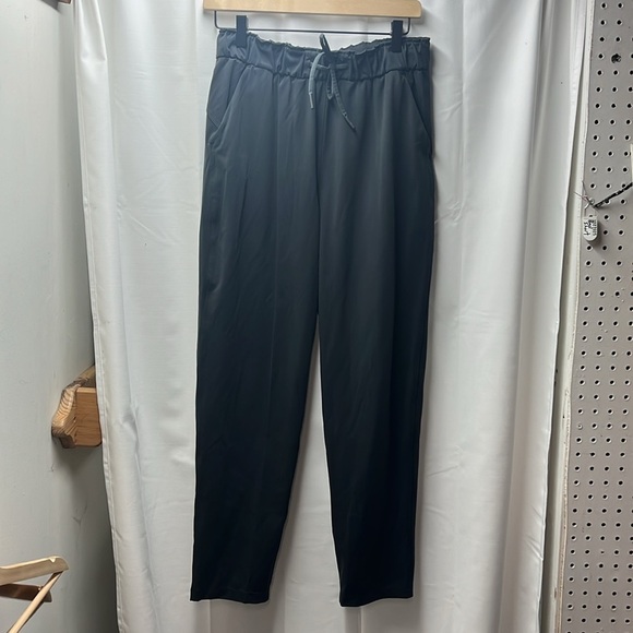 Lululemon Gray Stretch High-Rise Pant 7/8 Length Pant- 8 - Picture 3 of 10